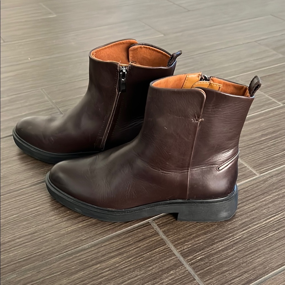 Franco Sarto Brown Leather Ankle Chelsea Boots, sz 8.5 - Picture 2 of 9